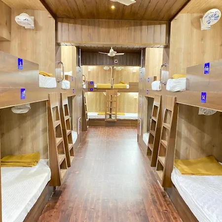 City Stay Deluxe Ac Dormitory